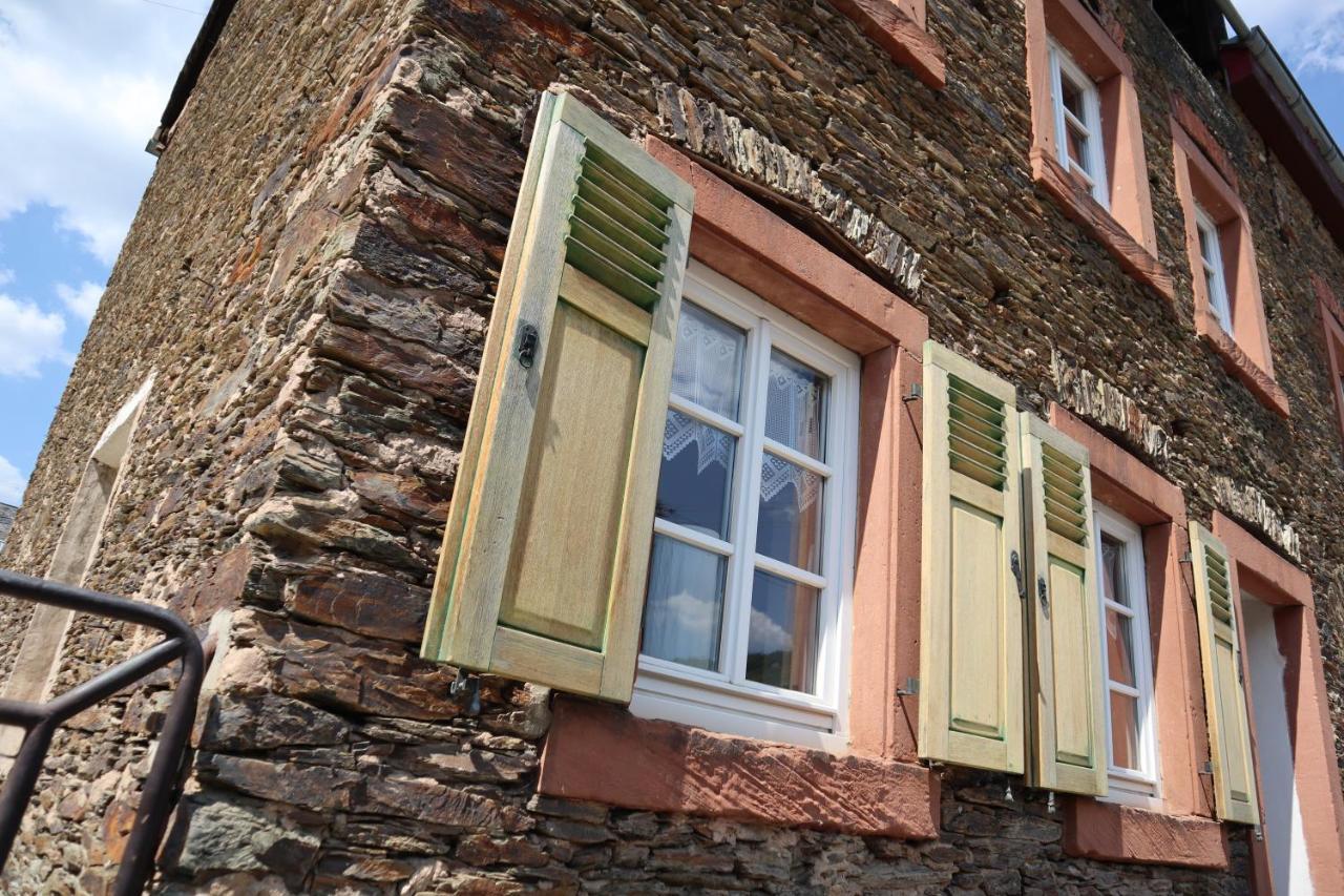 Villa Winzerhaus Wehlener Sonnenuhr Bernkastel-Kues Exterior foto